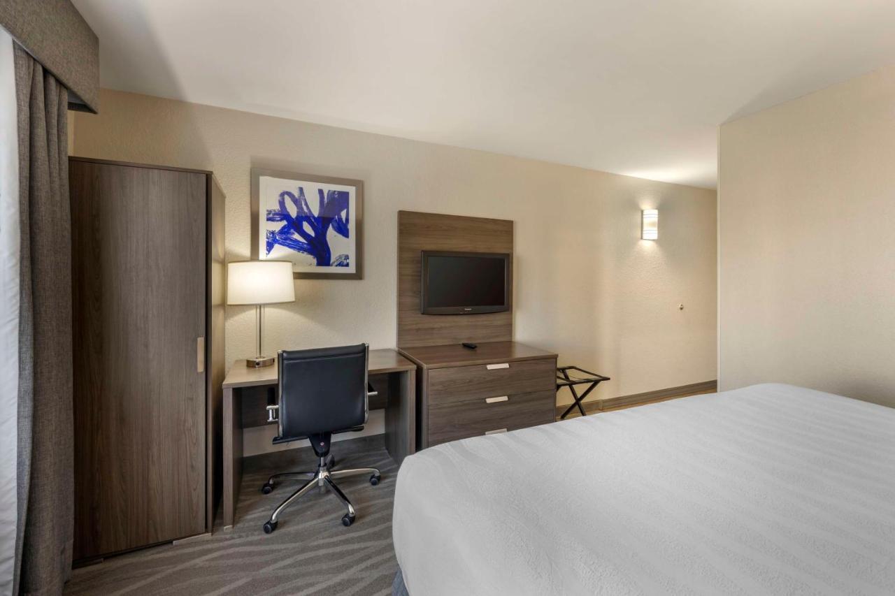 Best Western Plus Nashville Airport Hotel - Bna Екстер'єр фото
